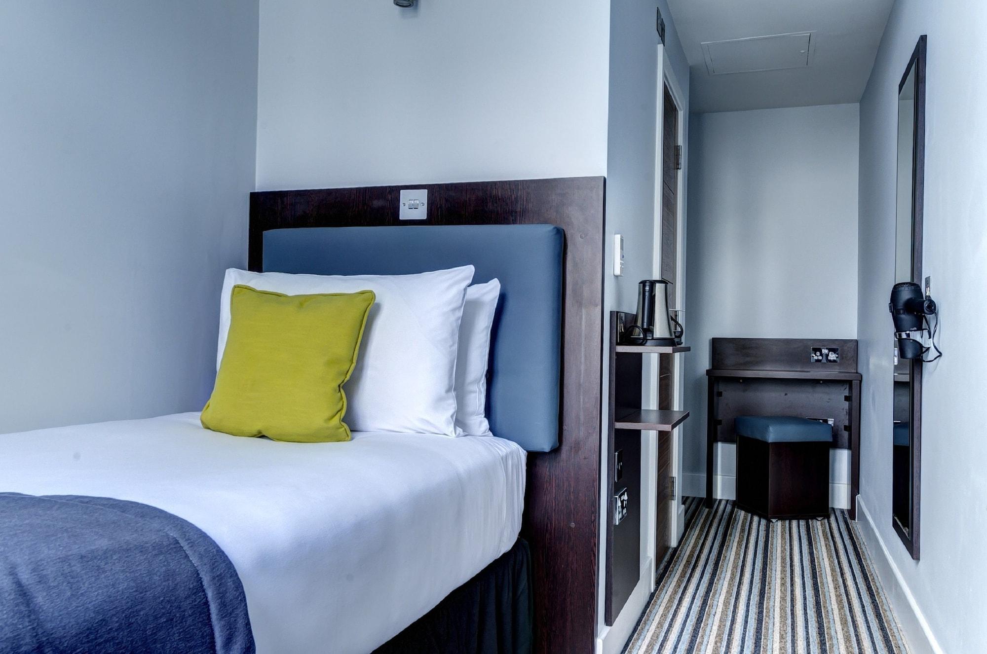 Trebovir Hotel Лондон Экстерьер фото